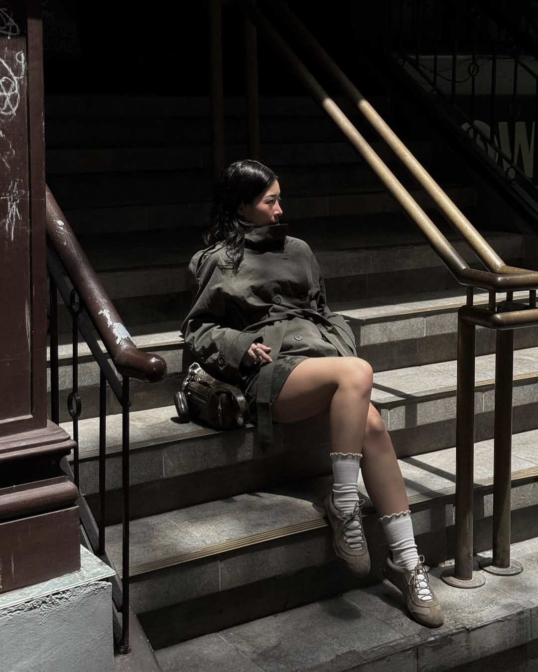 Millie – Chic Cropped Trench Coat for Effortless Autumn Style