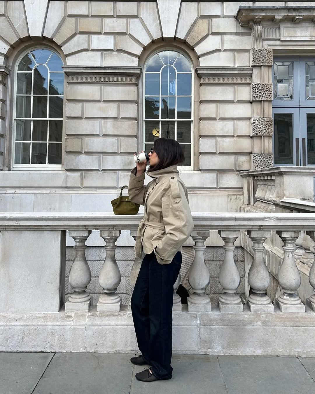 Millie – Chic Cropped Trench Coat for Effortless Autumn Style