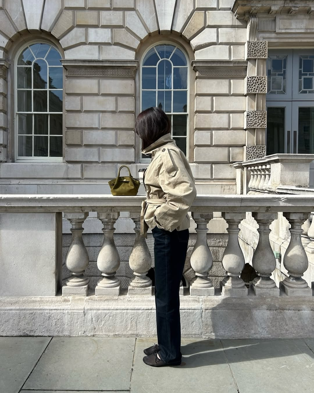 Millie – Chic Cropped Trench Coat for Effortless Autumn Style