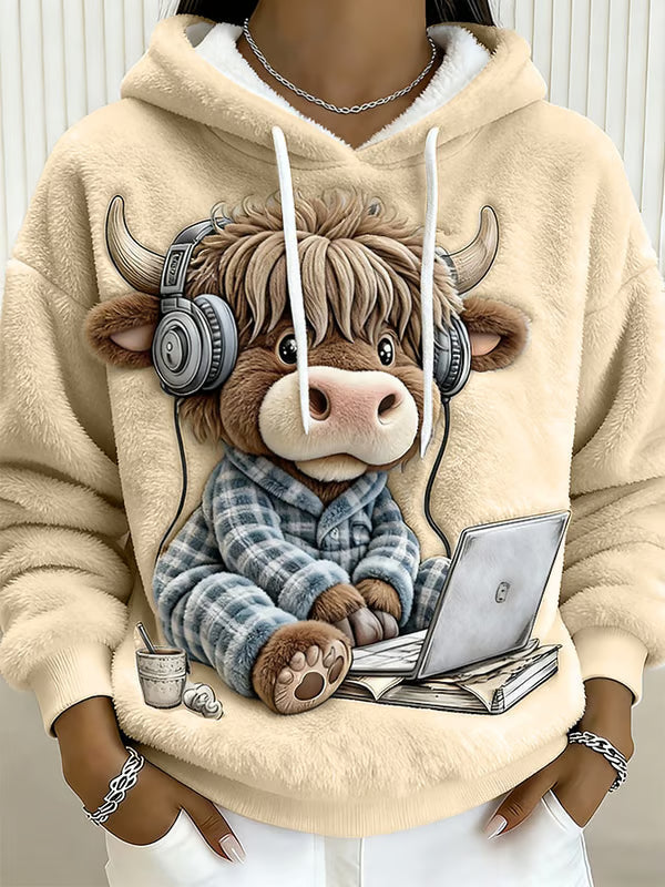 Maisie – Comfy Highland Cow Hoodie