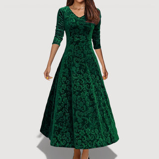 Lola – Sophisticated Velvet Gown