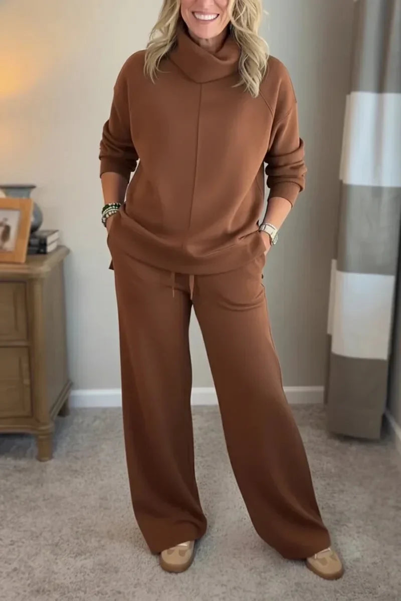 Quinn – Relaxed Turtleneck Two-Piece Ensemble