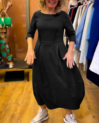 Jessica - Sophisticated Round Neck Dress