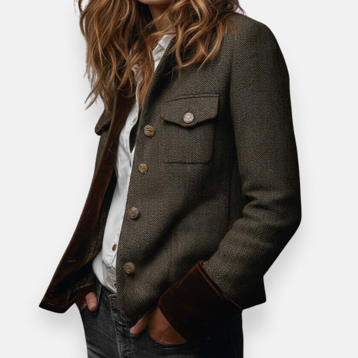 Elspeth – Chic Tweed Jacket Featuring Luxurious Velvet Accents