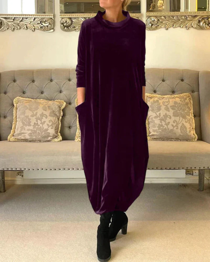 Etta – Chic Velvety Winter Dress with Convenient Pockets