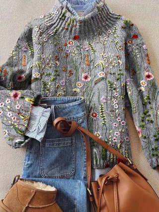 Tamara – Retro Floral Turtleneck Sweater