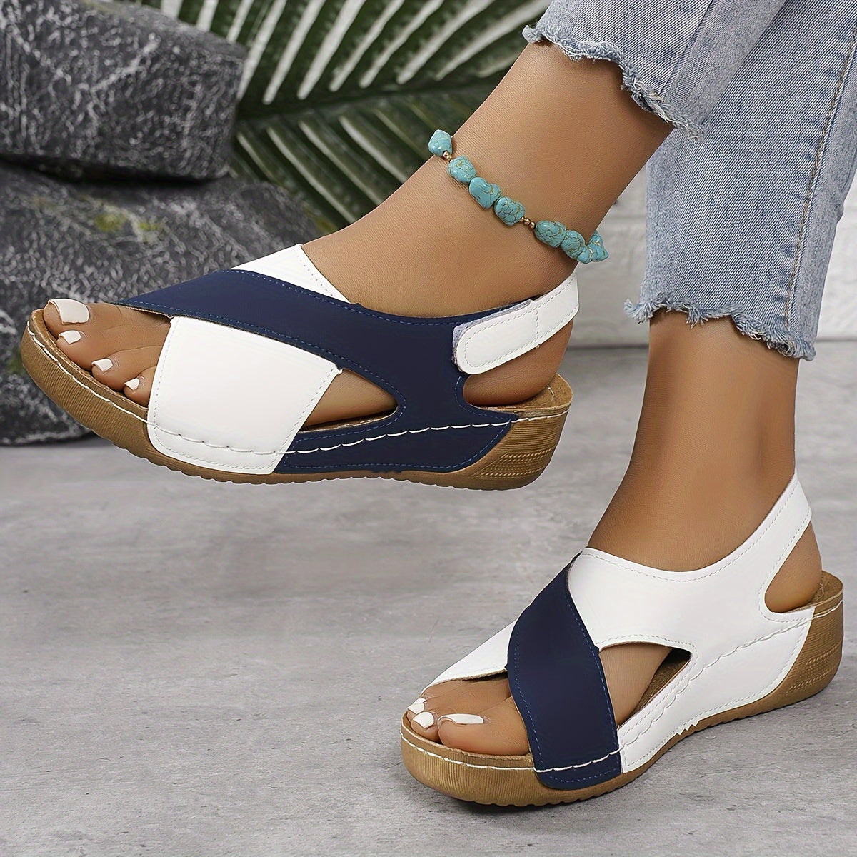 Laura™ | Luxuriously Comfortable Orthopedic Sandals