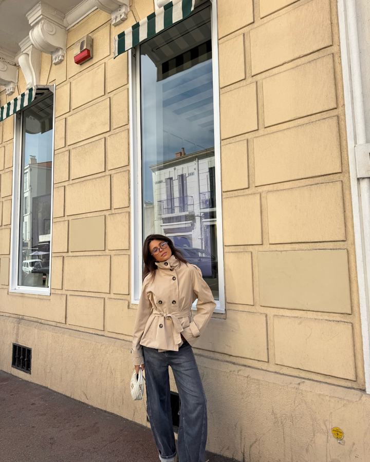 Millie – Chic Cropped Trench Coat for Effortless Autumn Style