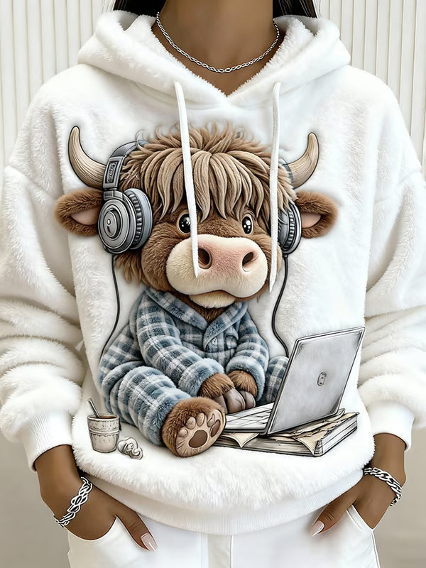 Maisie – Comfy Highland Cow Hoodie
