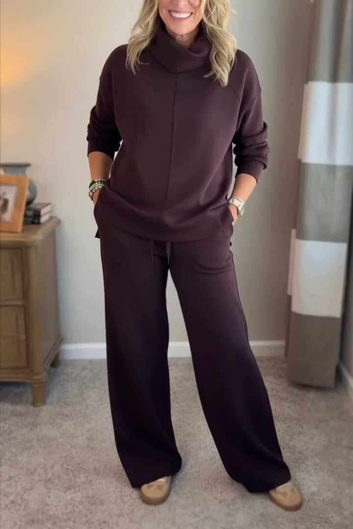 Quinn – Relaxed Turtleneck Two-Piece Ensemble