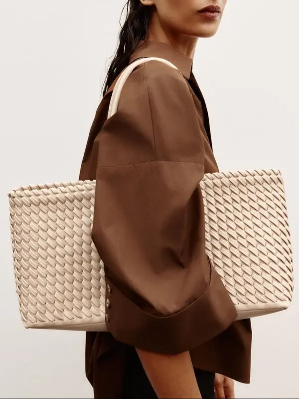 Elegant Woven Tote Bag for Casual Daily Use