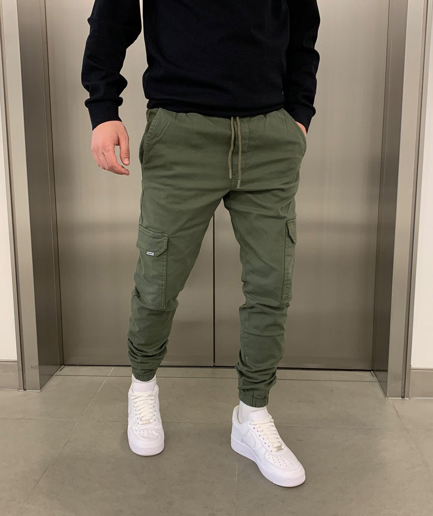 Crispin – Cargo Pants with Jogger Cut