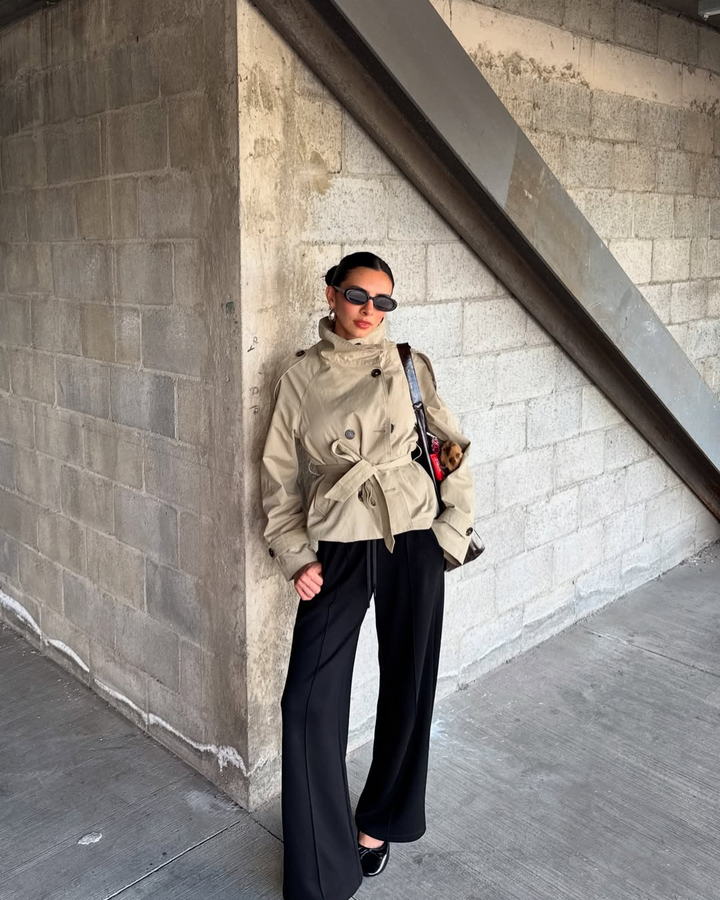 Millie – Chic Cropped Trench Coat for Effortless Autumn Style