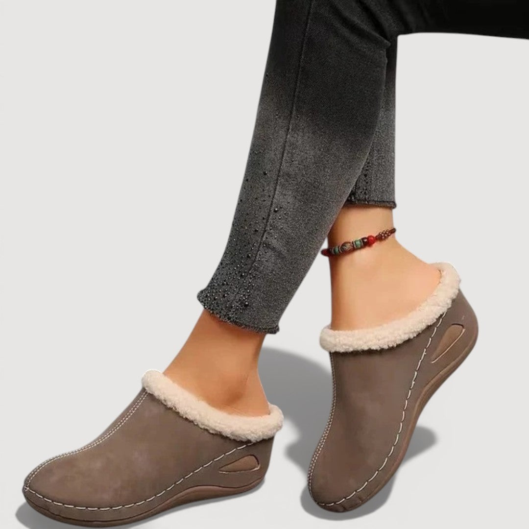 Nicola – Cozy Mule Slippers