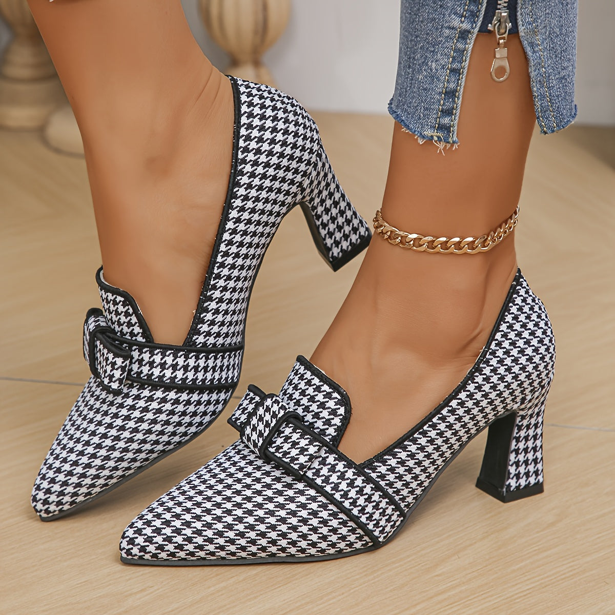 Leontine – Houndstooth Print Heeled Pumps