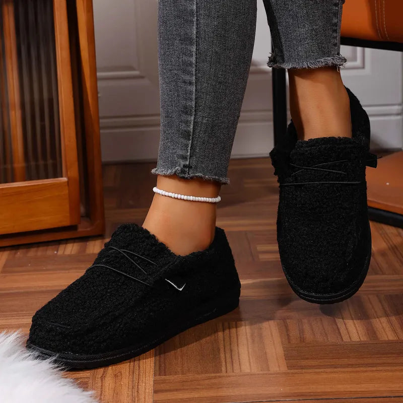 Claire – Cozy Teddy Slippers