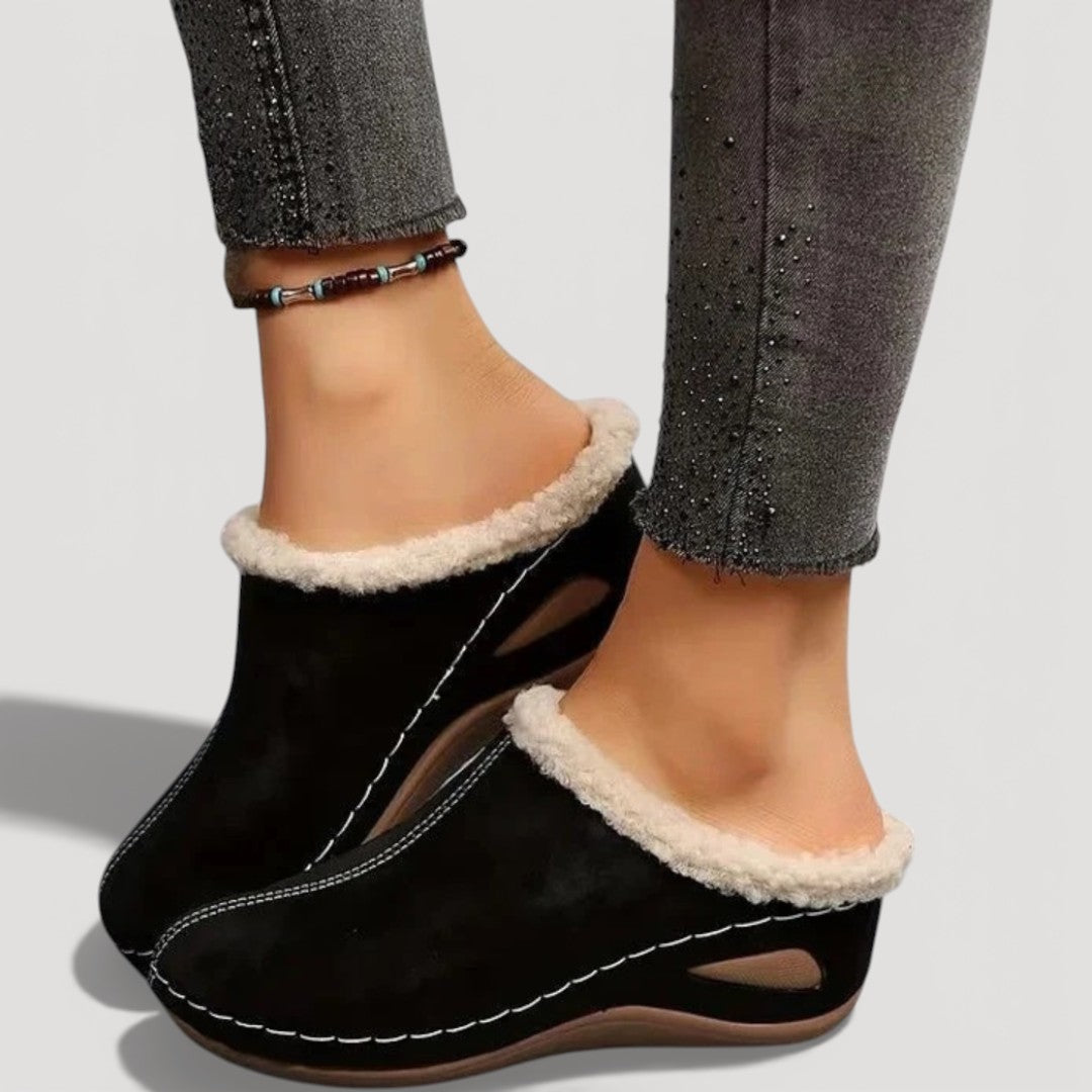 Nicola – Cozy Mule Slippers