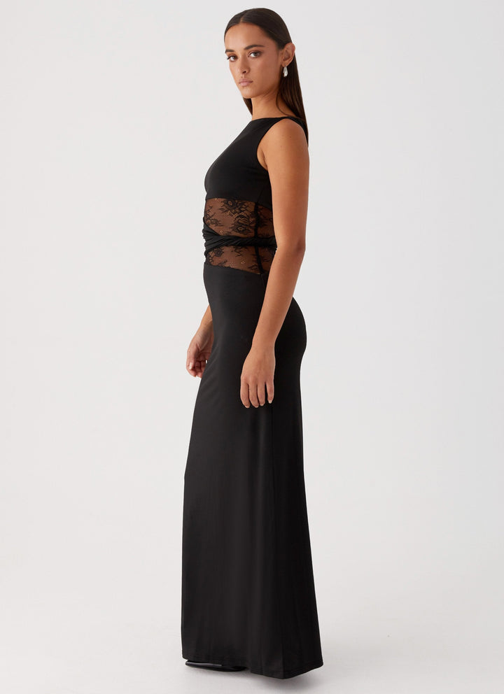 Eliana – Elegant Maxi Dress with Flattering Silhouette, Subtle Cutouts, and Delicate Lacing