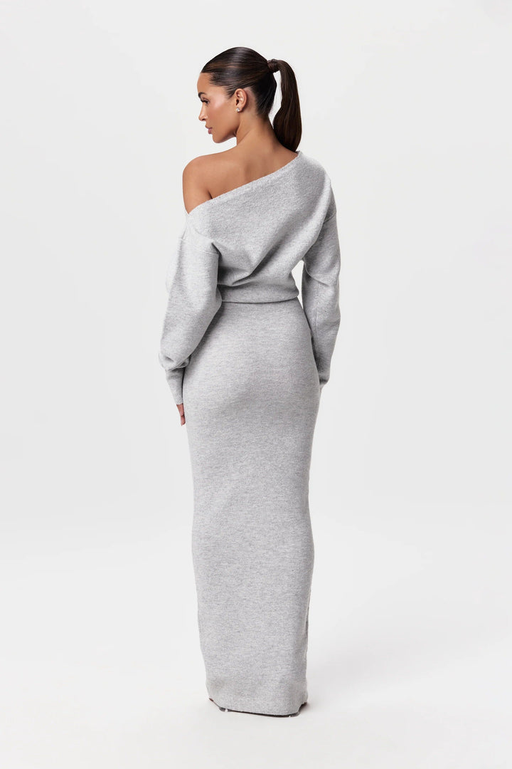 Solara – Elegant Off-Shoulder Luxe Dress