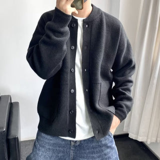 Dario | Cozy and Chic Sweater