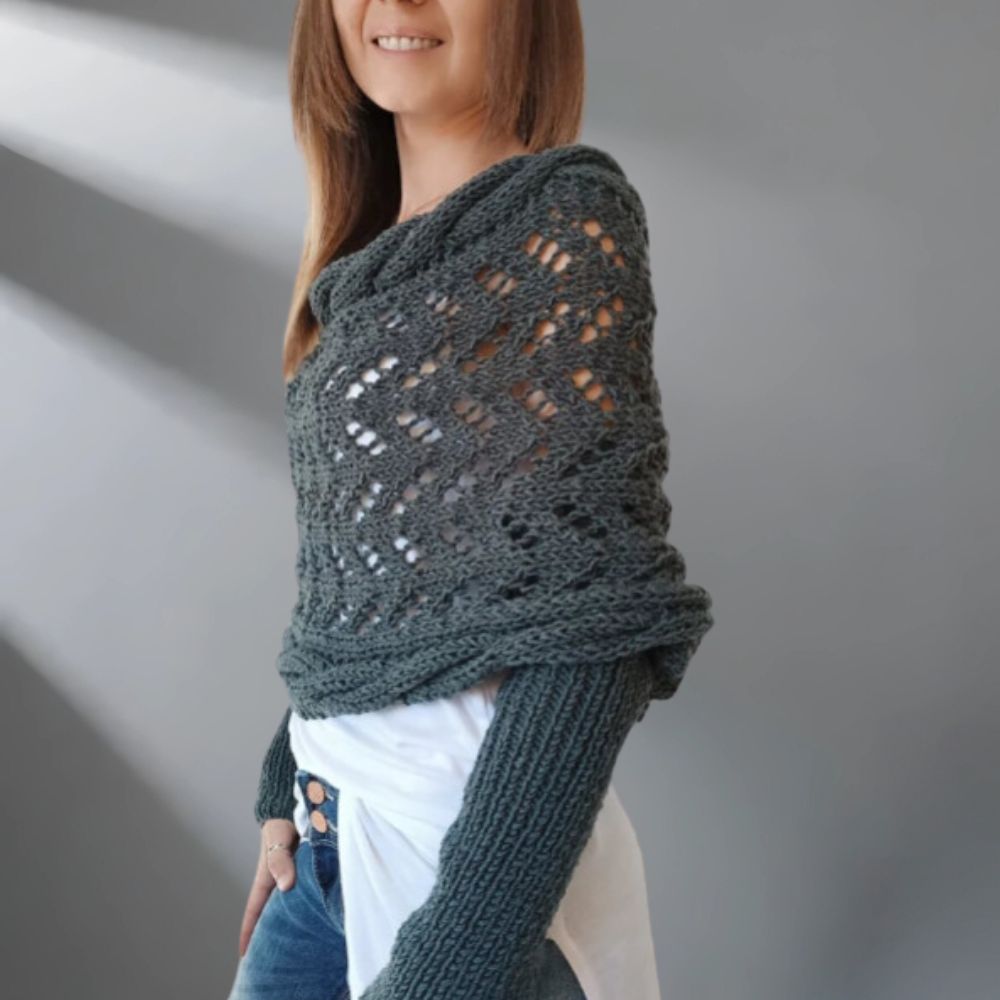Alice – Chic and Lightweight Winter Shawl