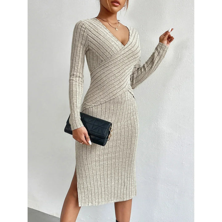 Clara - Elegant Simplicity Dress for Timeless Style