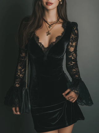 Eliza – Mini Dress in Velvet and Lace