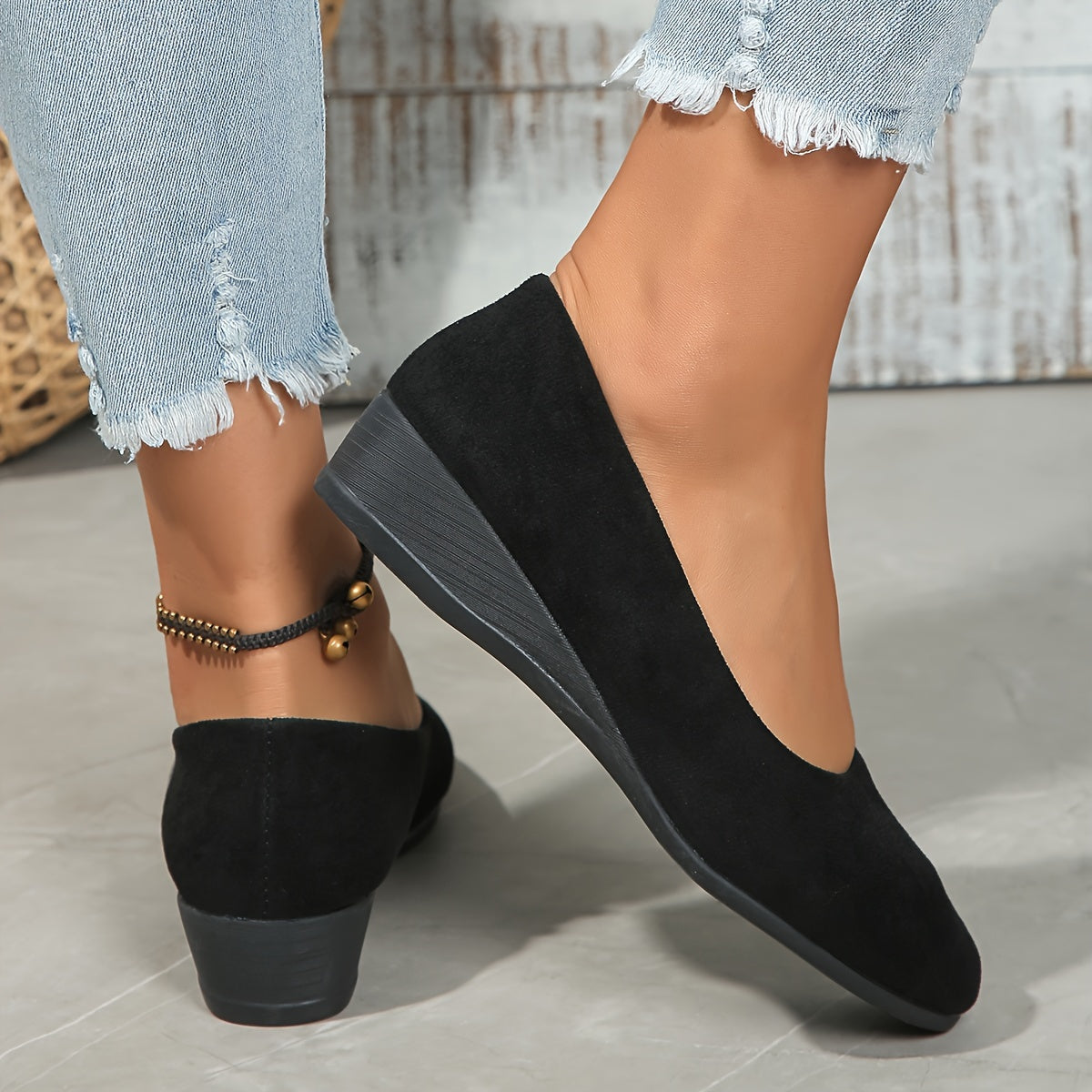 Imelda – Cozy Wedge-Heel Ballet Flats