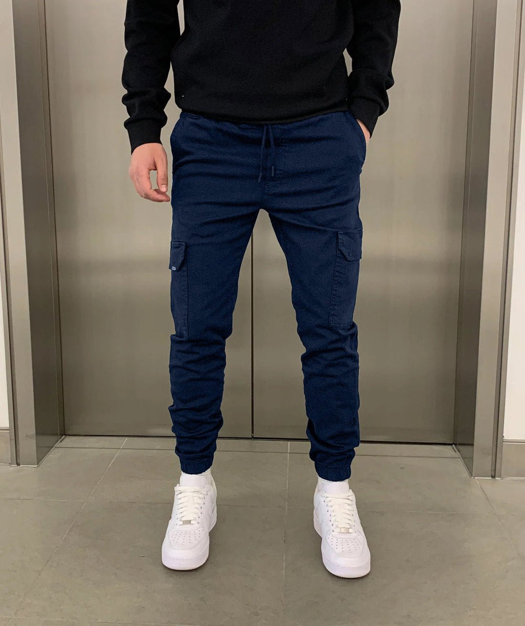 William – Trendy and Functional Cargo Joggers