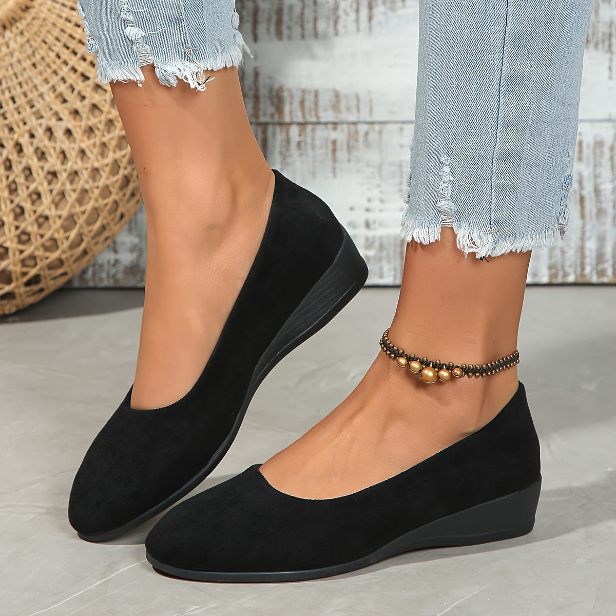 Imelda – Cozy Wedge-Heel Ballet Flats