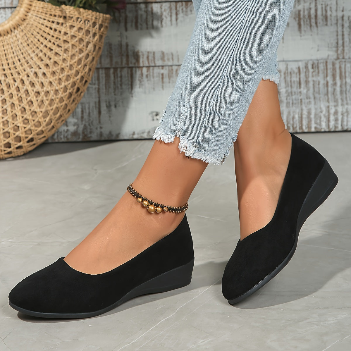 Imelda – Cozy Wedge-Heel Ballet Flats