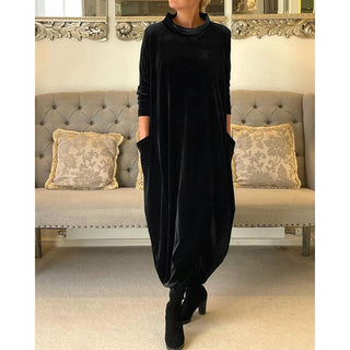 Etta – Chic Velvety Winter Dress with Convenient Pockets