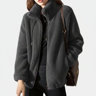 Annette – Comfortable Zip-Up Jacket