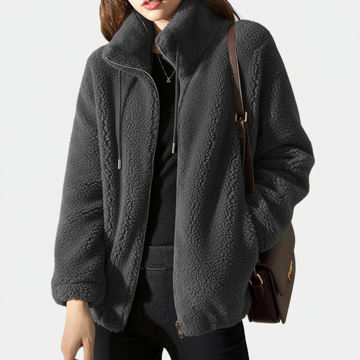 Annette – Comfortable Zip-Up Jacket