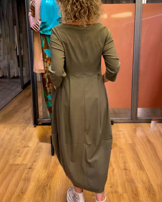 Jessica - Sophisticated Round Neck Dress