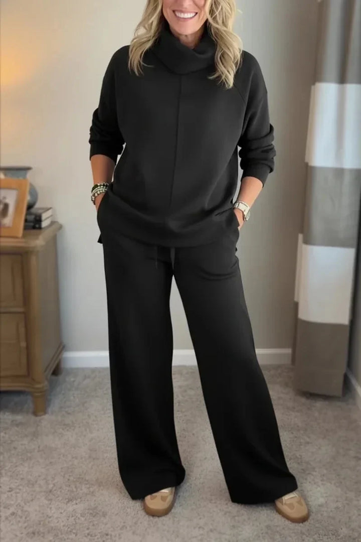 Quinn – Relaxed Turtleneck Two-Piece Ensemble