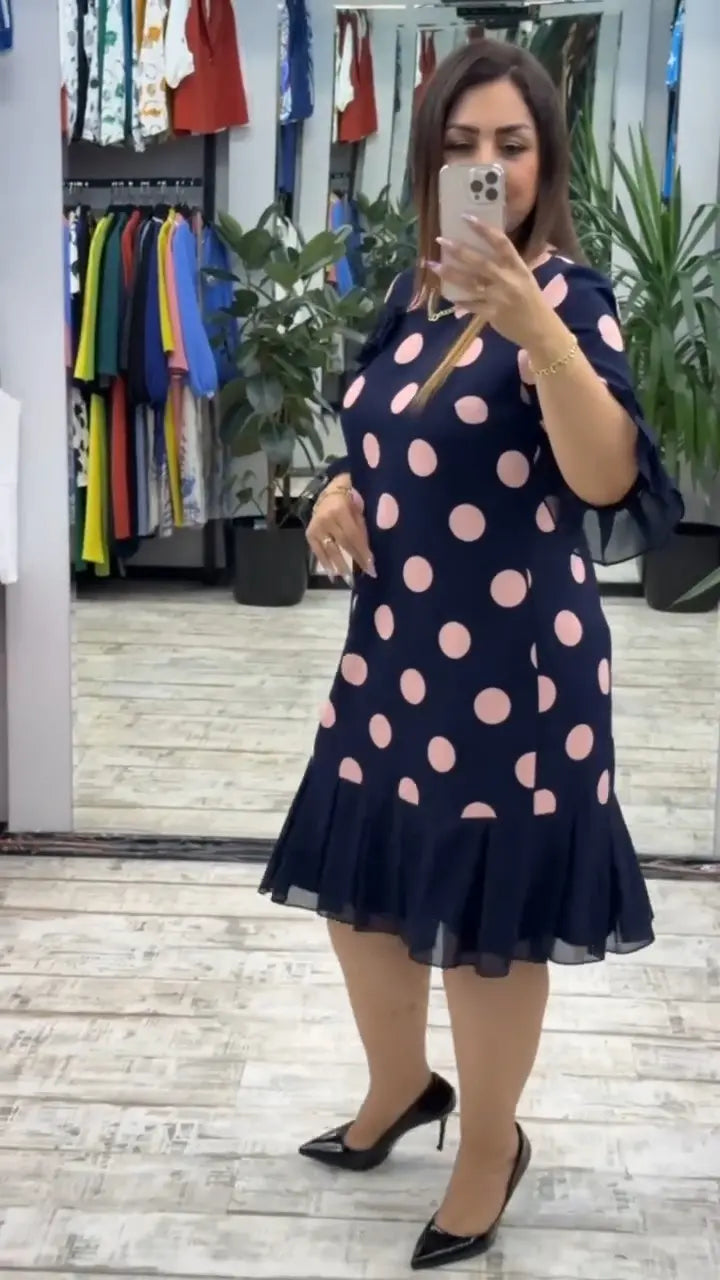 Camilla – Midi Dress with Pleated Polka Dot Design
