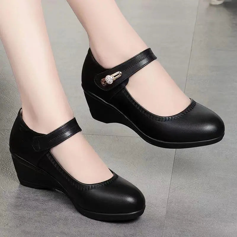 Marigold – Stylish Vegan Mid-Heel Footwear