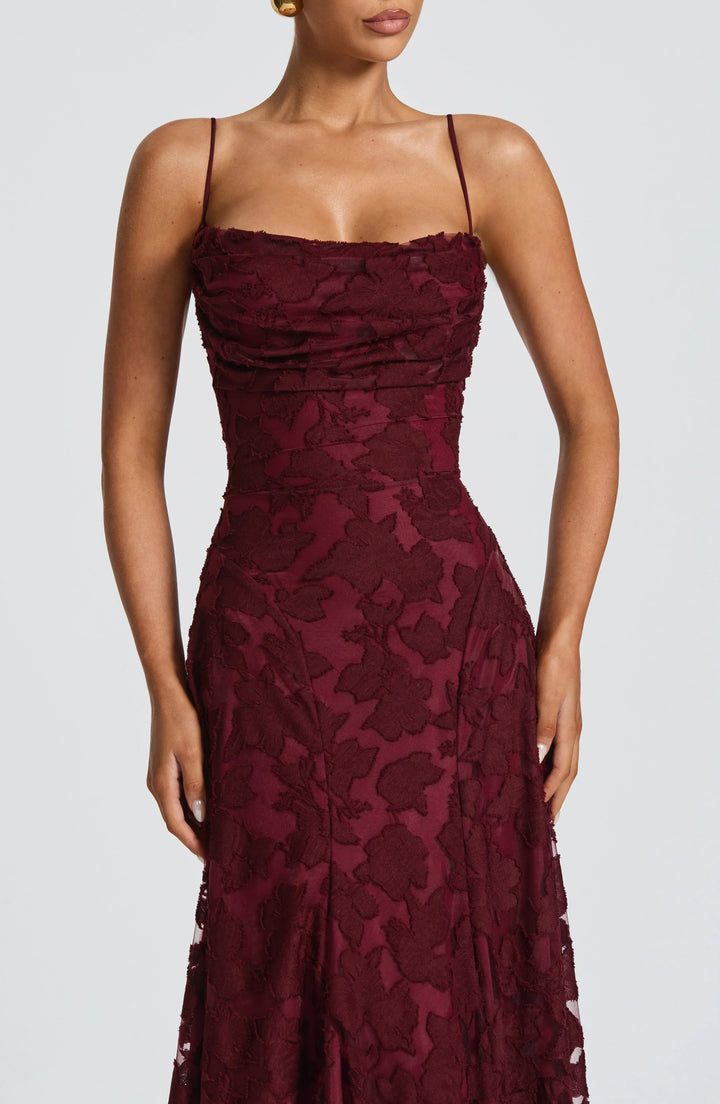 Calliope – Elegant Maxi Dress with Flowing Silhouette