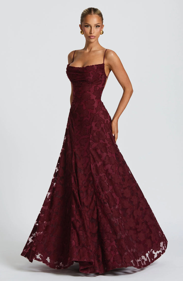 Calliope – Elegant Maxi Dress with Flowing Silhouette