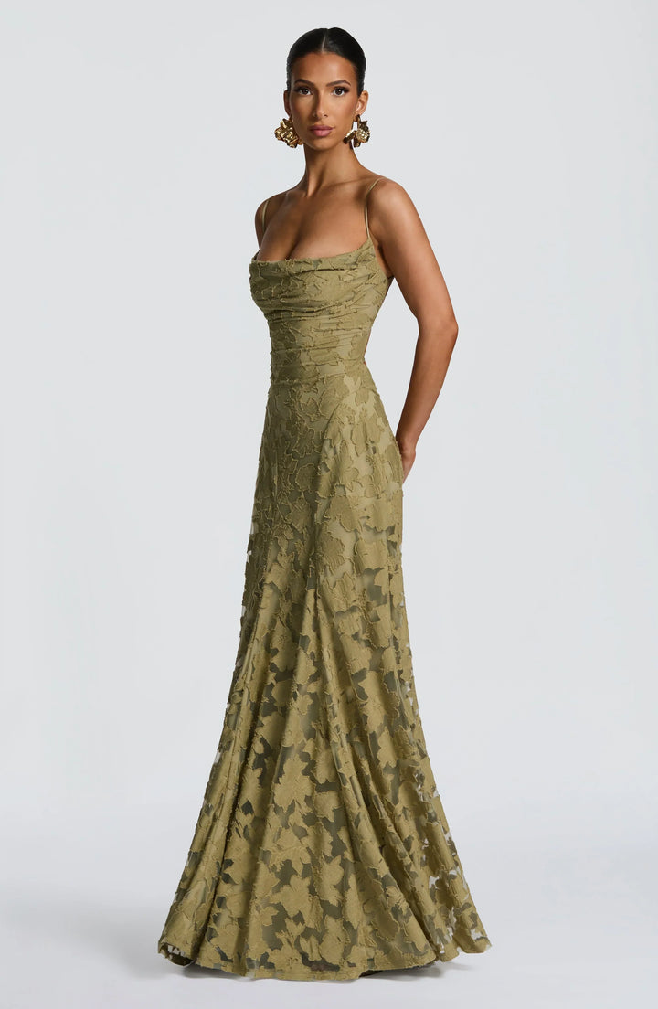 Calliope – Elegant Maxi Dress with Flowing Silhouette