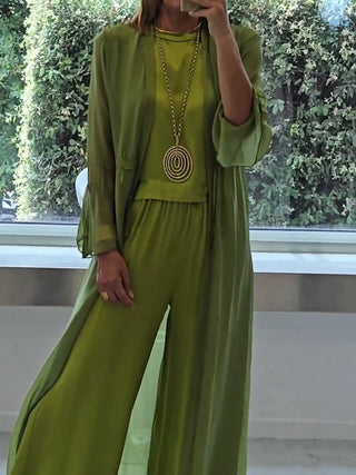 Alice – Stylish and Cozy Ensemble
