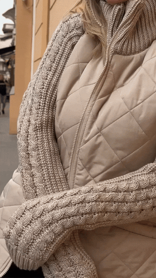 Hallie – Cozy Confidence Patchwork Knit Jacket