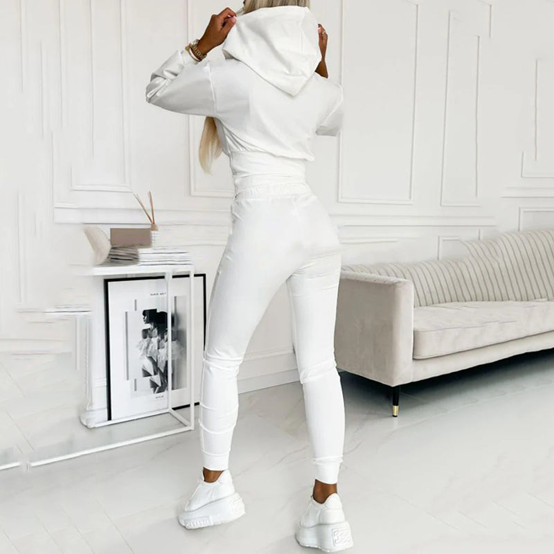 Octavia – Stylish Cotton Tracksuit with a Figure-Flattering Design